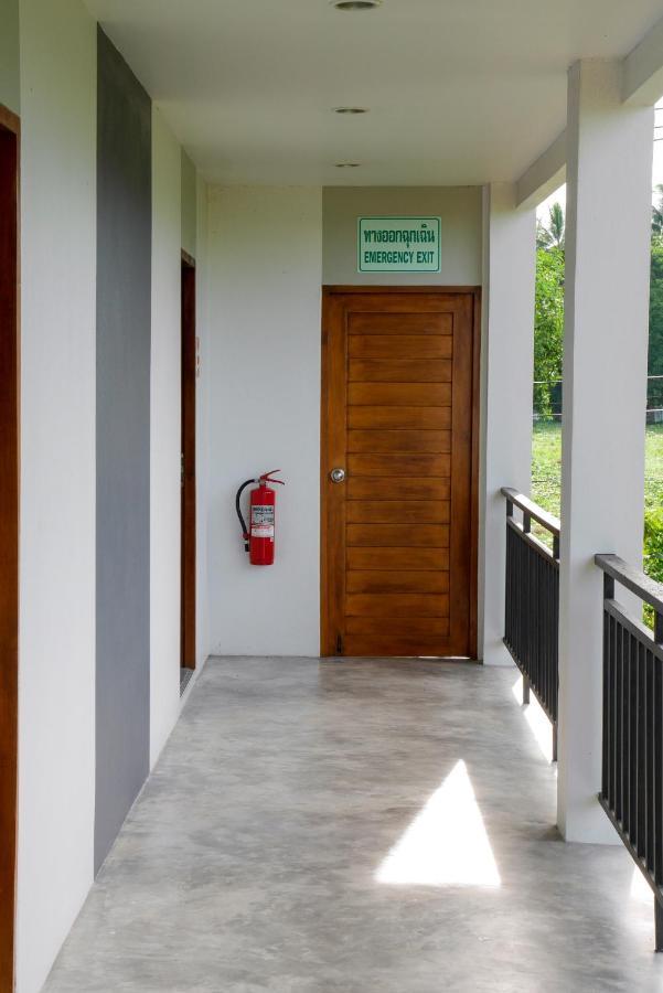 B3 Hotel Nakhon Si Thammarat Exterior photo